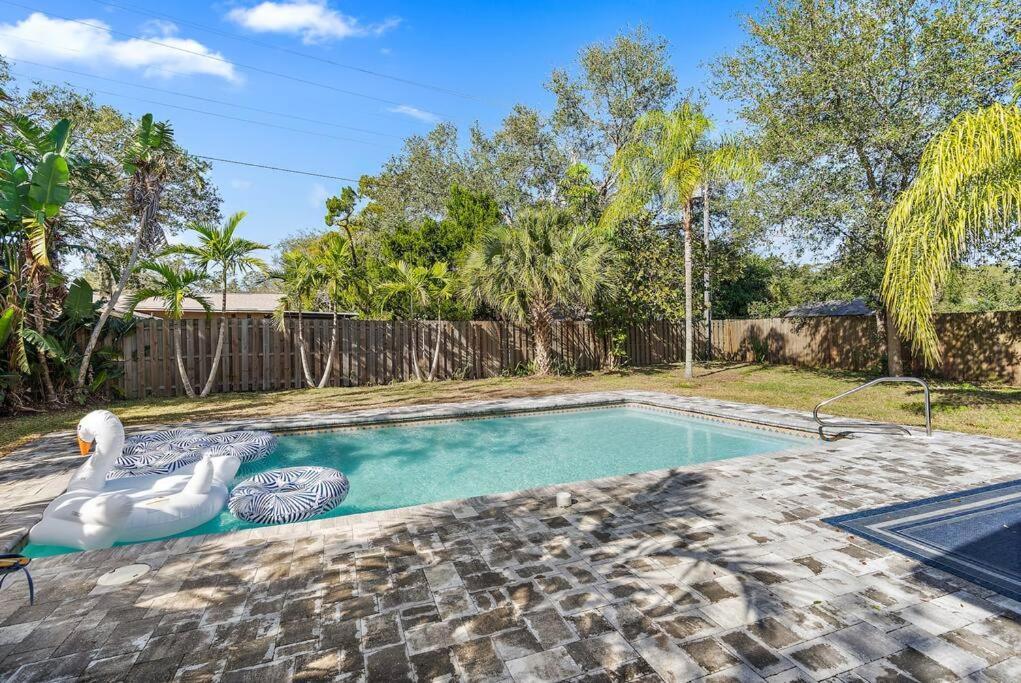 Florida Getaway With Backyard Pool Oasis Villa Sarasota Exterior foto